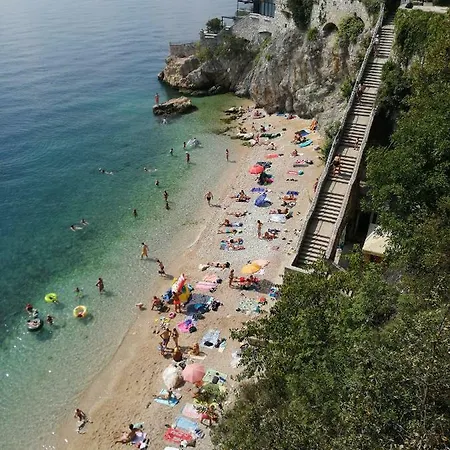 Manuela *